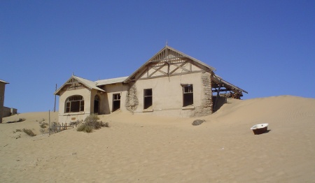 Kolmanskop Ghost Town tour from Lüderitz